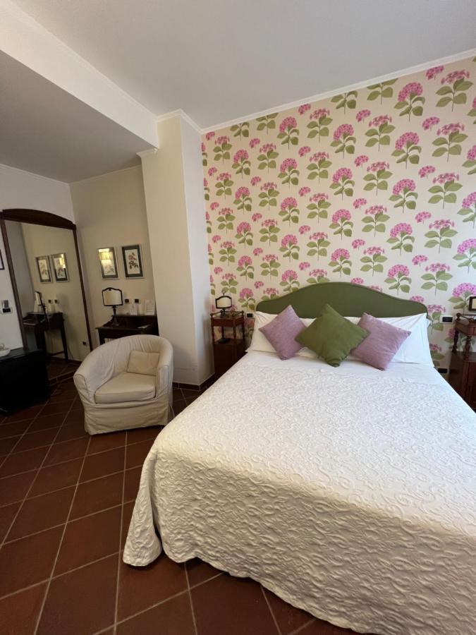 Il Casale Di Riardo Luxury B&B Екстериор снимка