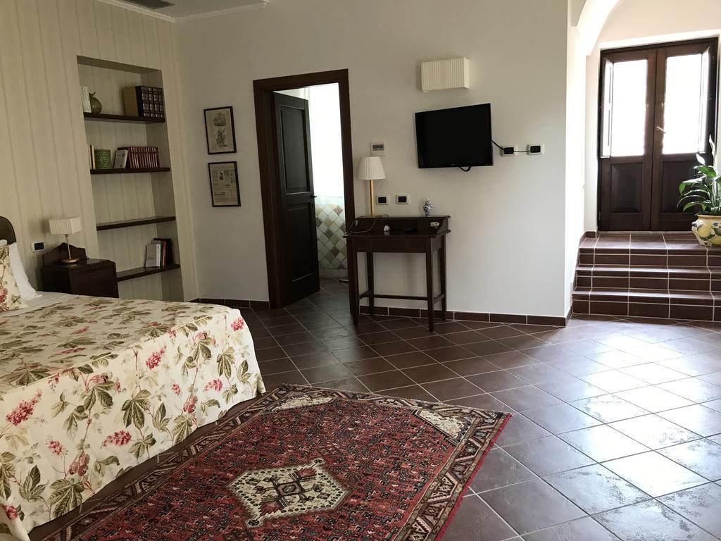 Il Casale Di Riardo Luxury B&B Екстериор снимка